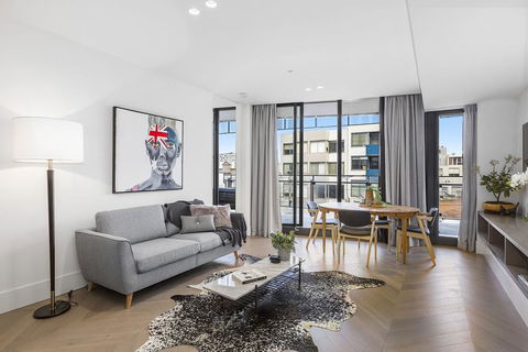 Boutique Stays - The Capitol - Tourism Noosa 1