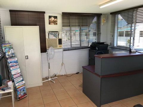 Bowen Arrow Motel - Tourism Noosa 2