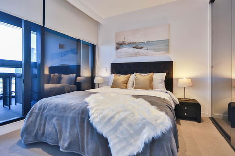 Box Hill Central Sky One Apartment - Tourism Noosa 1
