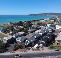 Brand new Peninsula Escape 100m to water - Tourism Noosa