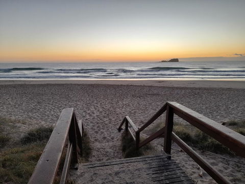 Breakers At Mudjimba Beach - Tourism Noosa 1