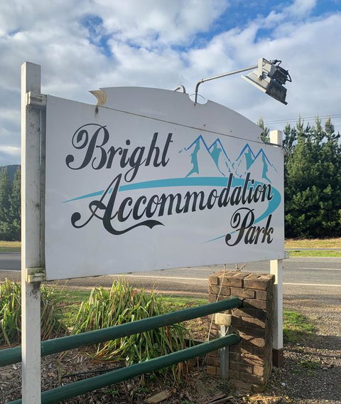 Bright Accommodation Park - Tourism Noosa 3