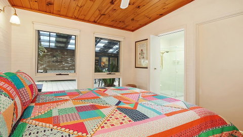 Bright River Rest - Tourism Noosa 3