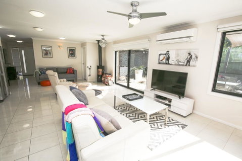Bright Uptown - Tourism Noosa 1