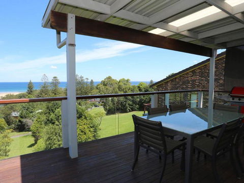 Brilliant Ocean Views - Tourism Noosa 3
