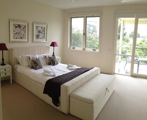 Broadbeach Inverloch Resort - Tourism Noosa 3