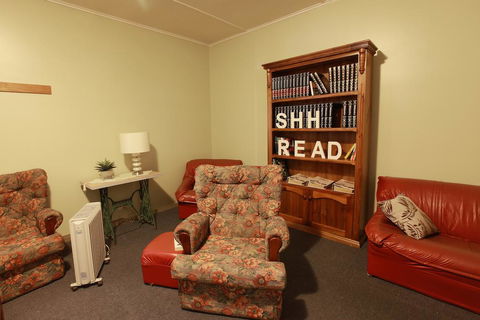 Broken Hill Tourist Lodge - Tourism Noosa 3