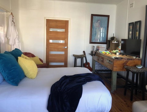 Bungalow@Tenterfield - Modern Vintage Luxury - Tourism Noosa 1