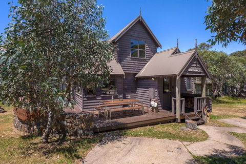 Burrinjuck - Tourism Noosa 0