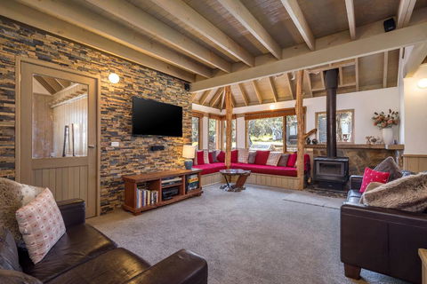 Burrinjuck - Tourism Noosa 3