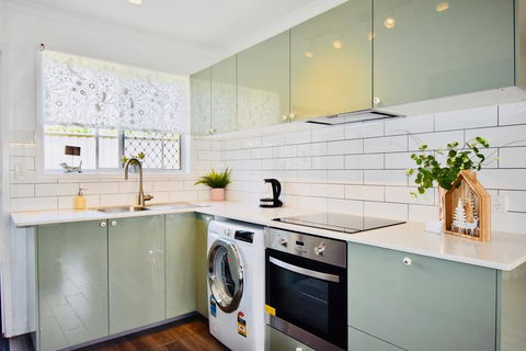 Burrows Apartment - Tourism Noosa 0