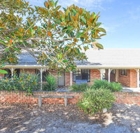 By the Beach - 30 Jetty Road - Tourism Noosa