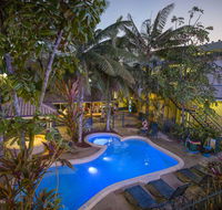Cairns Central YHA - Tourism Noosa