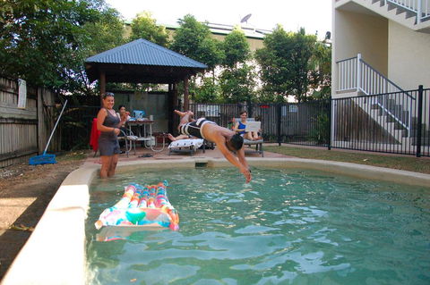 Cairns Sharehouse Apartment - Tourism Noosa 1