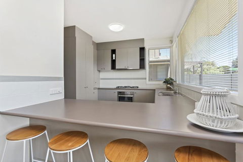 CAPEL'S REST - CAPEL SOUND - Tourism Noosa 1