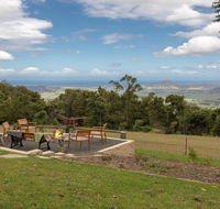 Captain's Lookout - elevated ocean views rural stay - Tourism Noosa
