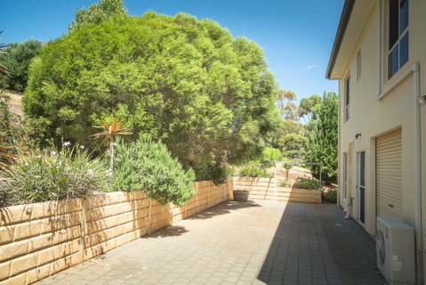 Carri-away - 15 Solitude Drive - Tourism Noosa 2