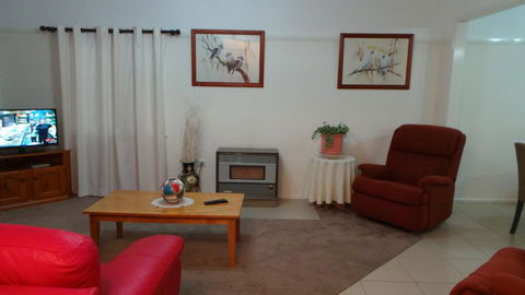 Casa Bella - Tourism Noosa 1
