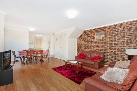 Castions - Lennox Head - Tourism Noosa 1