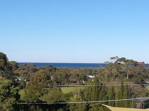 Castle Stay At Lakes Entrance - Tourism Noosa 1