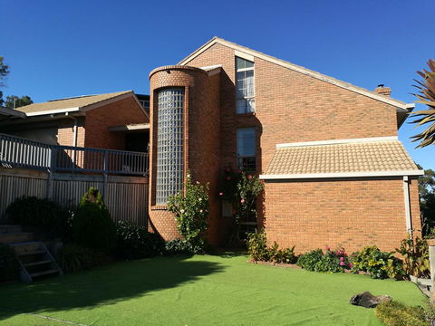 Castle Stay At Lakes Entrance - Tourism Noosa 0