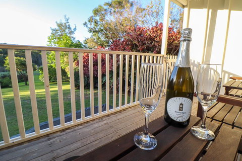 Catho Cottage - Tourism Noosa 0