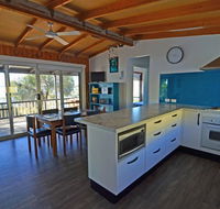 CDC-625 Beach House - Tourism Noosa