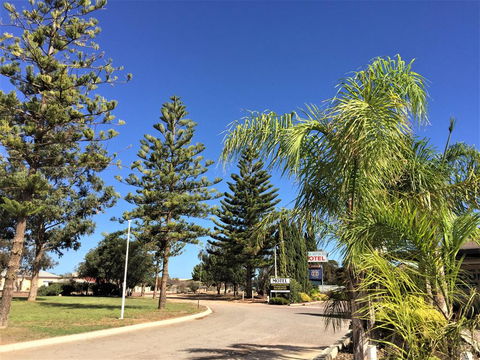 Ceduna Motor Inn - Tourism Noosa 1
