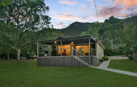 Central Views Halls Gap - Tourism Noosa 0