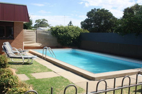 Century Motor Inn - Tourism Noosa 1