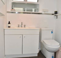 Charming 1 Bedroom Apartment in Leafy Green Hawthorn - Tourism Noosa