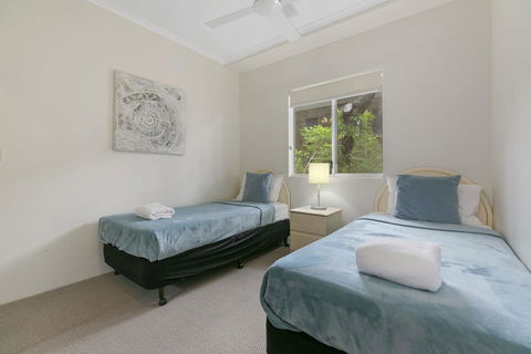 Charming Noosa Heads Apartment, Laguna Bay Views - Unit 6 Taralla 18 Edgar Bennett Avenue - Tourism Noosa 2