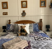 Cherry Blossom Cottage - Tourism Noosa