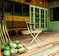 Chevys Rest - Tourism Noosa
