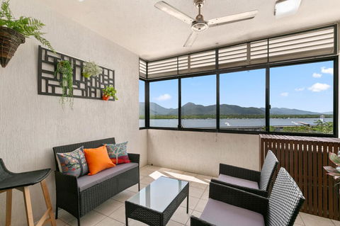 Chic City Apartment With Waterfront Views - Tourism Noosa 0