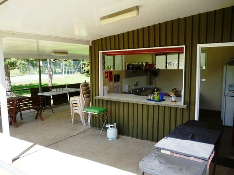 Christmas Creek CafÃ© & Cabins - Tourism Noosa 1