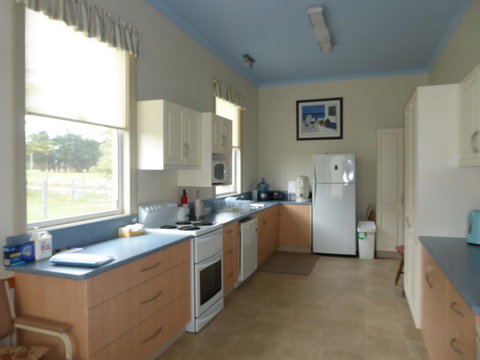 Claremont Farmhouse - Tourism Noosa 3