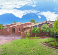 Classic Double Brick Garden House - Tourism Noosa