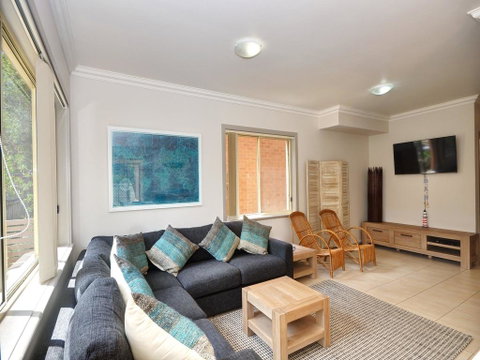 Close To Jimmys Beach - Tourism Noosa 0
