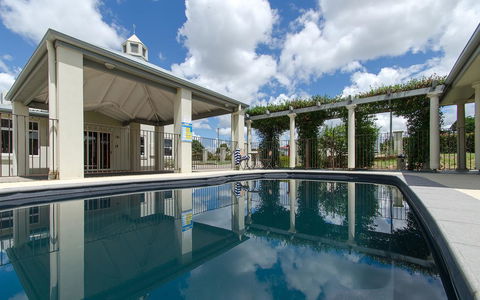 Coachmans Inn Warwick - Tourism Noosa 0