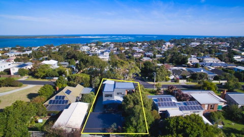 COASTAL BEAUTY ON BRUCE - Tourism Noosa 2