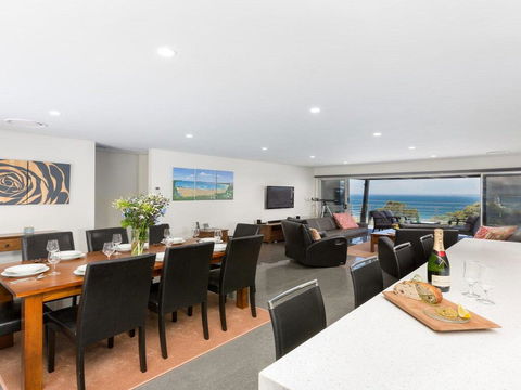 Coastal Calm - Relax, Revive, Rejuvenate - Tourism Noosa 1