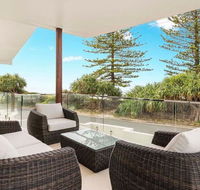 Coco de Mer Beach Villa - Tourism Noosa