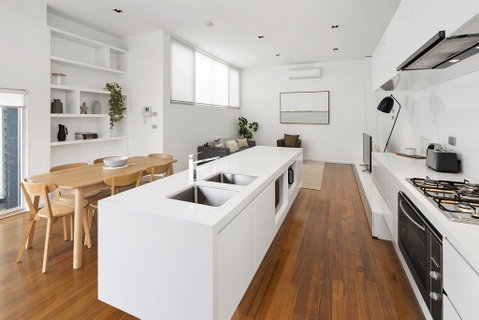 Cogens Two Bedroom Townhouse - Tourism Noosa 3