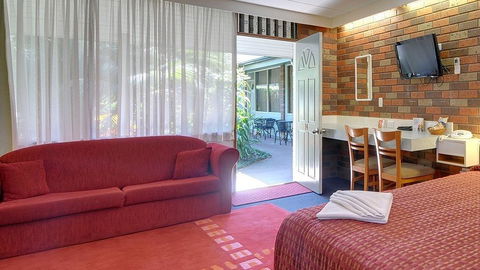 Comfort Inn Cedar Lodge - Tourism Noosa 3