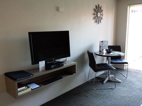 Comfort Inn Towradgi Beach - Tourism Noosa 0