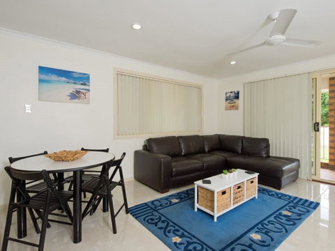 Comfortable Lowset Family Home Only Minutes From The Water! Tarooki St, Bellara - Tourism Noosa 2