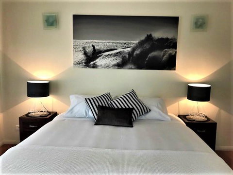 Compass Point 8 - Tourism Noosa 2