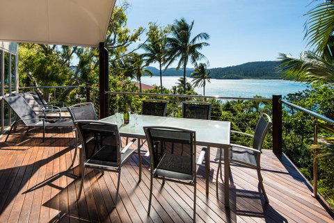 Cooinda Gardens - Tourism Noosa 0