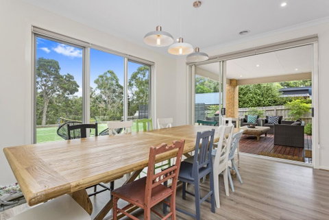 CORYMBIA - MOUNT MARTHA - Tourism Noosa 2